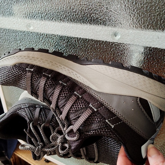 Merrell Women's Sneakers - 10 Wide - EUC - Picture 5 of 10
